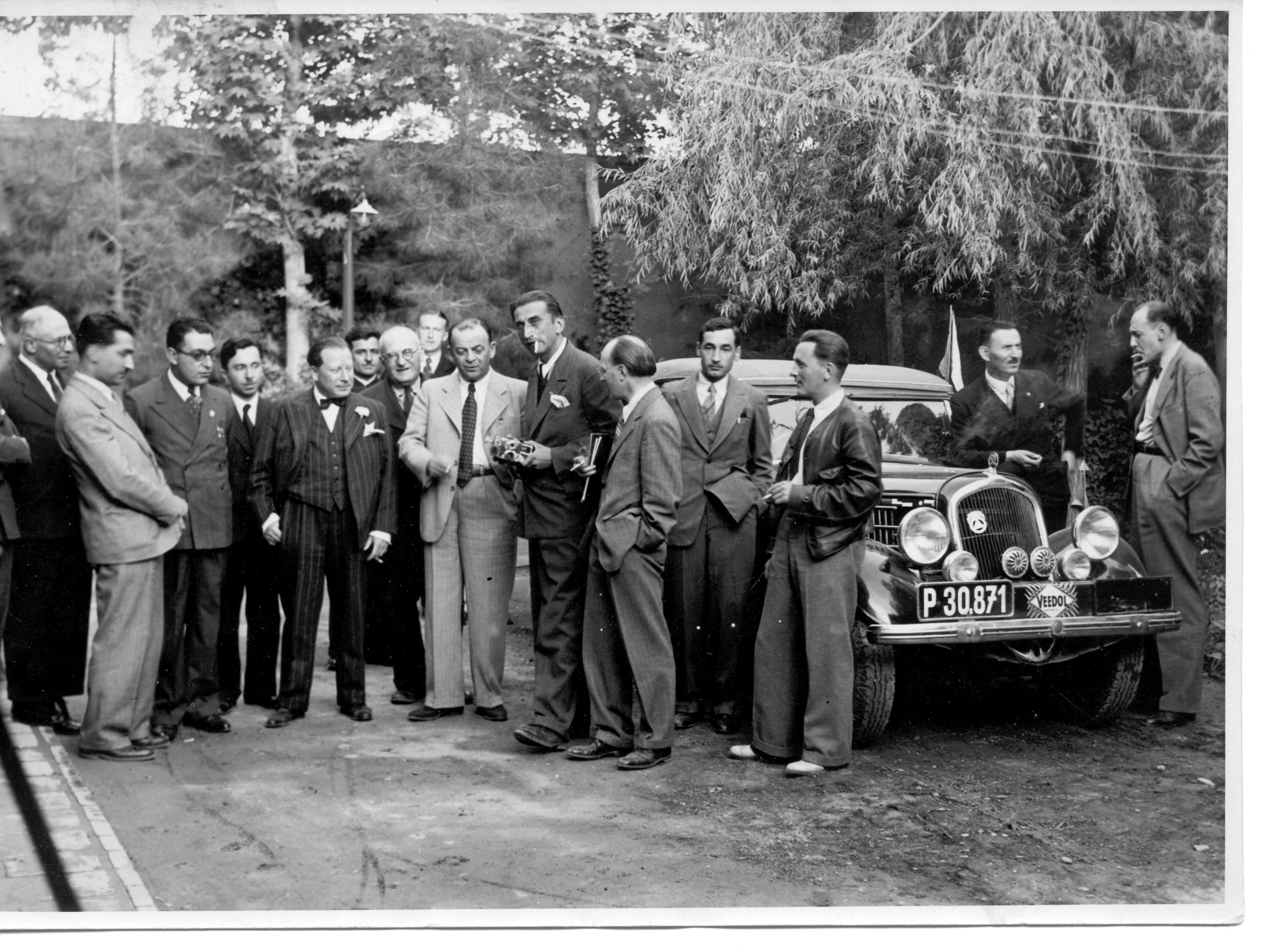 Grupo responsável pela viagem ao mundo em 97 dias